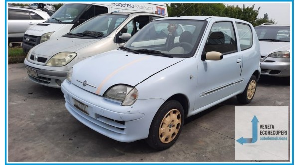 LANCIA YPSILON TI del 2010 parti usate e ricambi