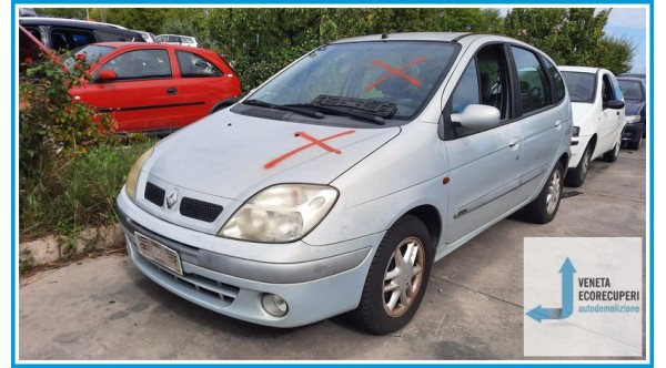 RENAULT MEGANE 1a Serie  del 2002 parti usate e ricambi