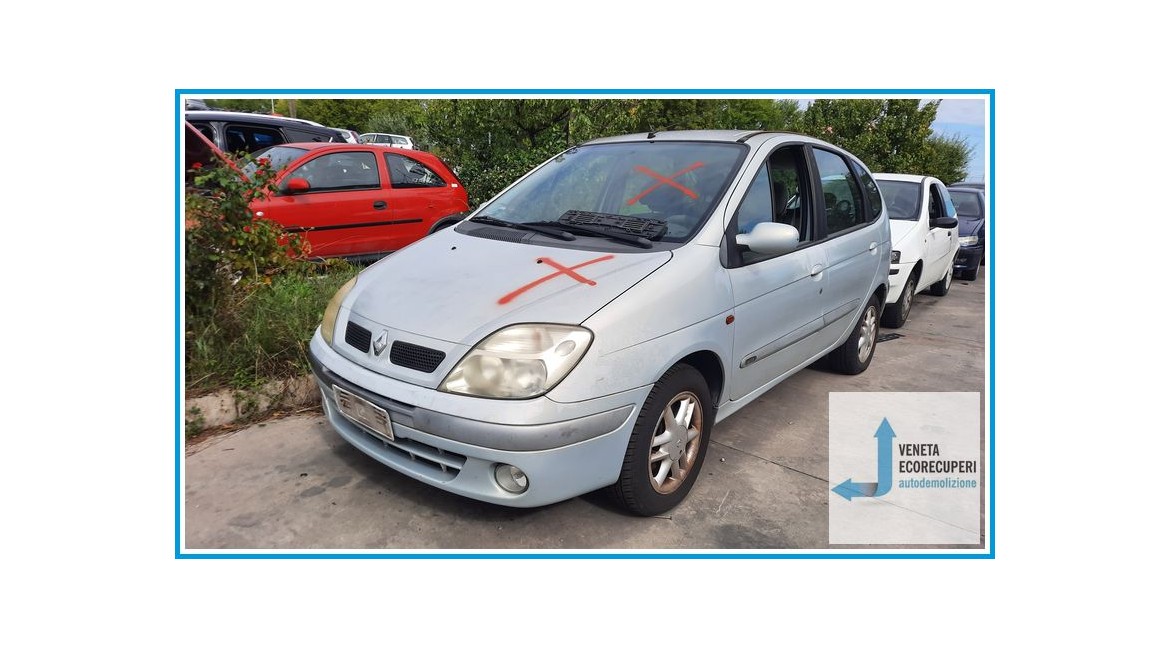 RENAULT MEGANE 1a Serie  del 2002 parti usate e ricambi