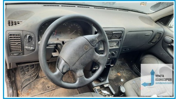VOLKSWAGEN POLO 3a Serie  del 1999 parti usate e ricambi