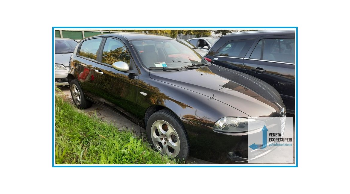 ALFA ROMEO 147 W8 del 2010 parti usate e ricambi