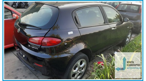 ALFA ROMEO 147 W8 del 2010 parti usate e ricambi