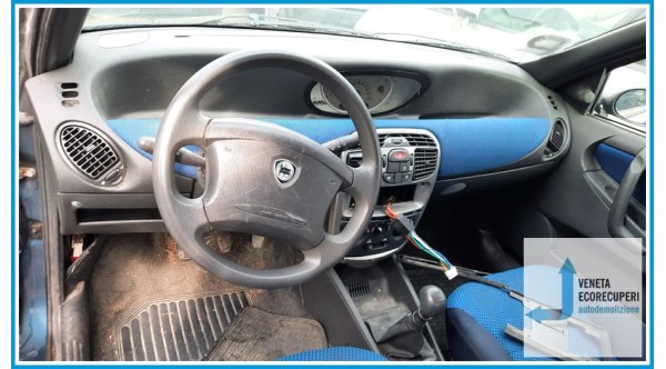 LANCIA Y  del 2003 parti usate e ricambi