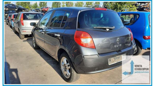 RENAULT CLIO 3a Serie  del 2007 parti usate e ricambi