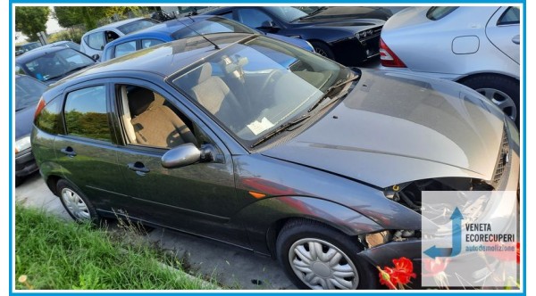 FORD FOCUS CAK del 2002 parti usate e ricambi