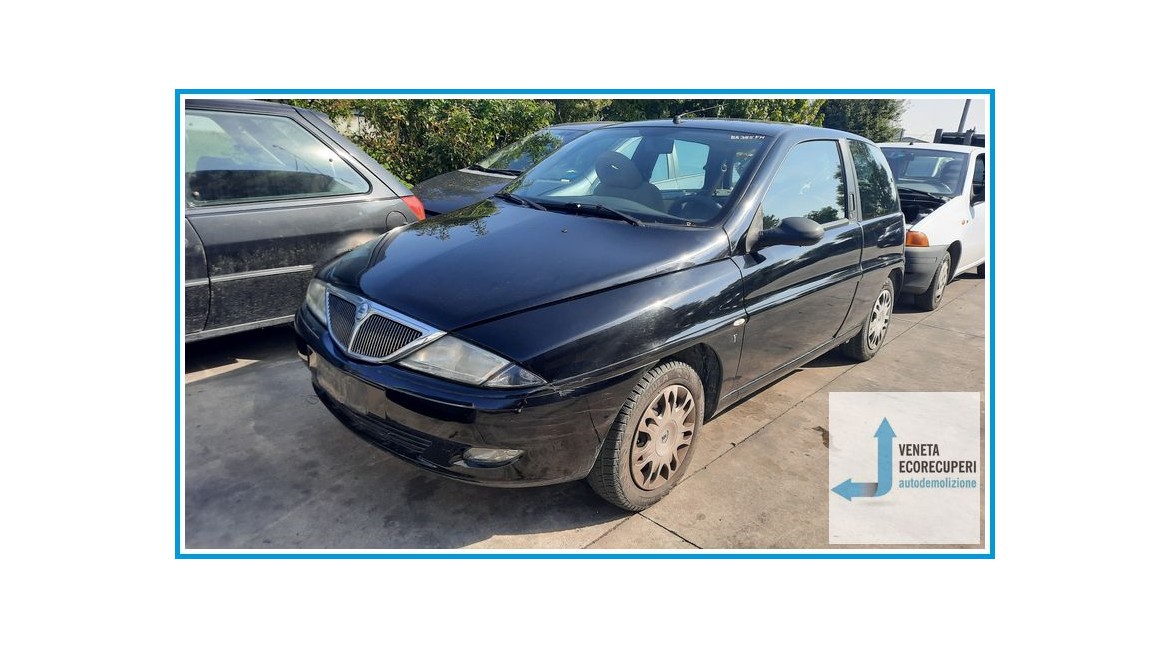 LANCIA Y  del 2001 parti usate e ricambi