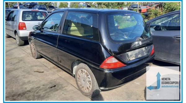LANCIA Y  del 2001 parti usate e ricambi