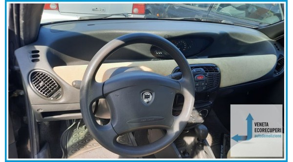 LANCIA Y  del 2001 parti usate e ricambi