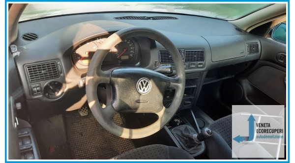 VOLKSWAGEN GOLF 1J del 2000 parti usate e ricambi