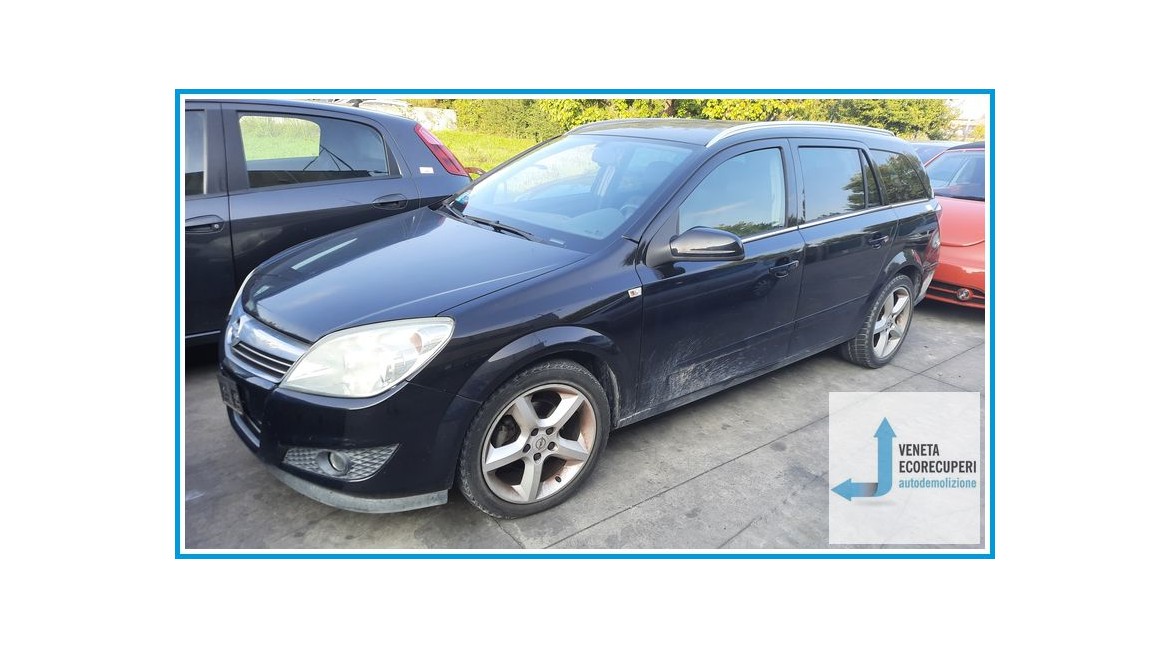 OPEL ASTRA A04 del 2007 parti usate e ricambi