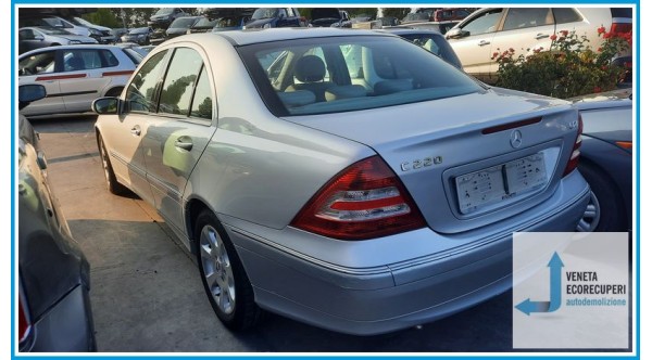 MERCEDES-BENZ Classe C W/S203 del 2004 parti usate e ricambi