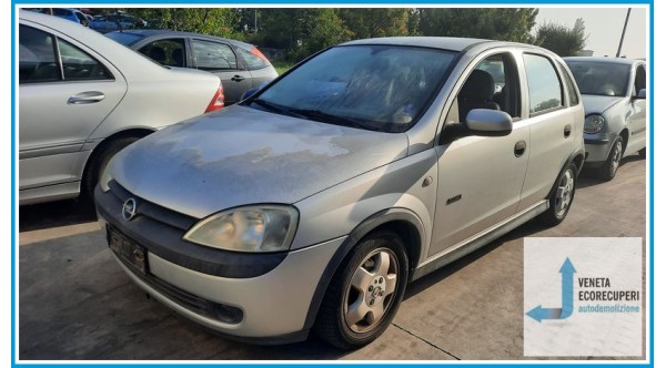 OPEL CORSA X01 del 2001 parti usate e ricambi