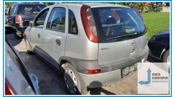 OPEL CORSA X01 del 2002 parti usate e ricambi