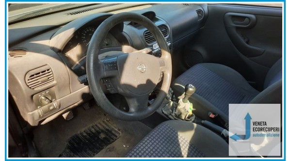OPEL CORSA X01 del 2002 parti usate e ricambi