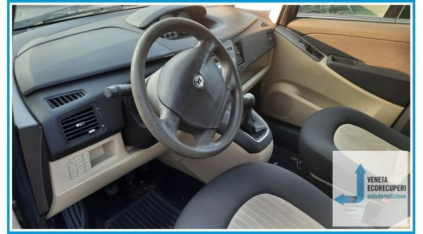 LANCIA MUSA TG del 2006 parti usate e ricambi