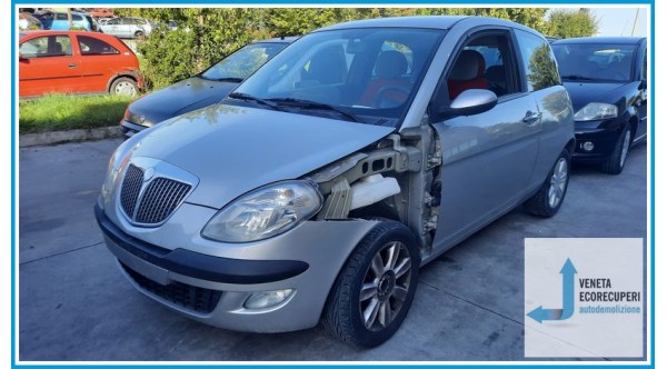 LANCIA YPSILON TE del 2006 parti usate e ricambi
