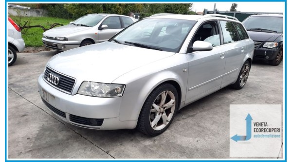AUDI A4 8E del 2004 parti usate e ricambi
