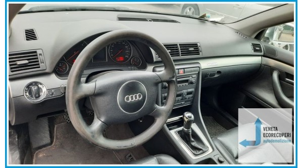 AUDI A4 8E del 2004 parti usate e ricambi