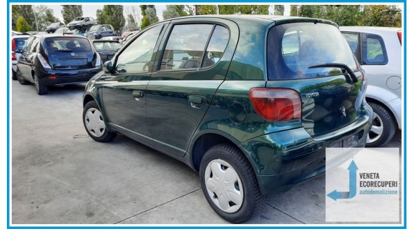 TOYOTA YARIS JPP del 1999 parti usate e ricambi