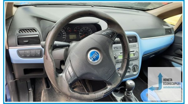 FIAT GRANDE PUNTO 2Y del 2006 parti usate e ricambi