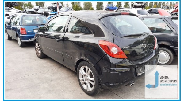 OPEL CORSA S07 del 2007 parti usate e ricambi