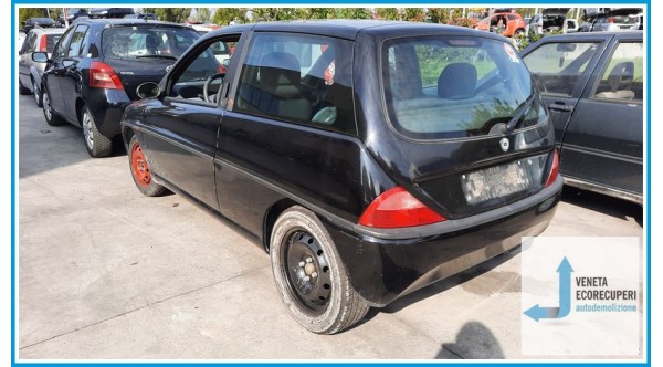 LANCIA Y  del 2000 parti usate e ricambi