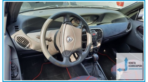 LANCIA Y  del 2000 parti usate e ricambi
