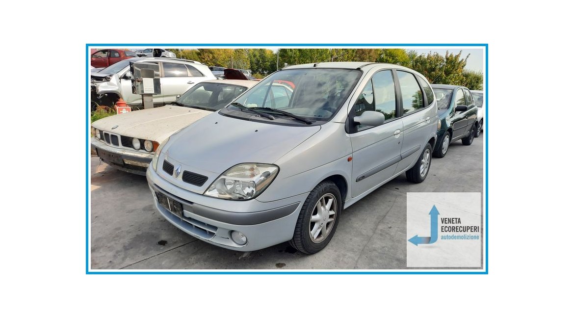 RENAULT MEGANE 1a Serie  del 2002 parti usate e ricambi