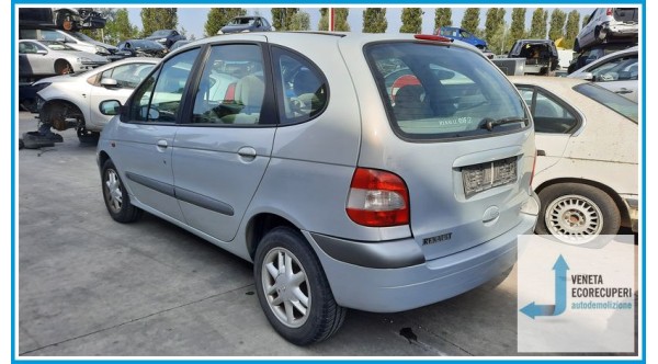 RENAULT MEGANE 1a Serie  del 2002 parti usate e ricambi