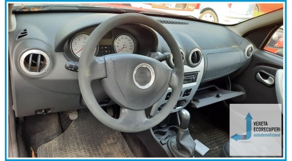 DACIA SANDERO  del 2009 parti usate e ricambi