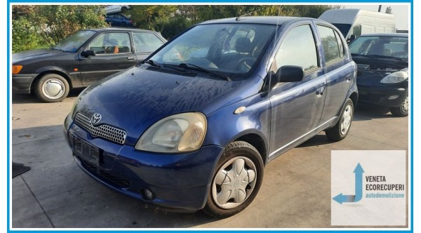TOYOTA YARIS JPP del 2000 parti usate e ricambi