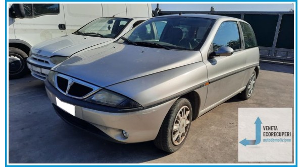 LANCIA Y  del 1998 parti usate e ricambi