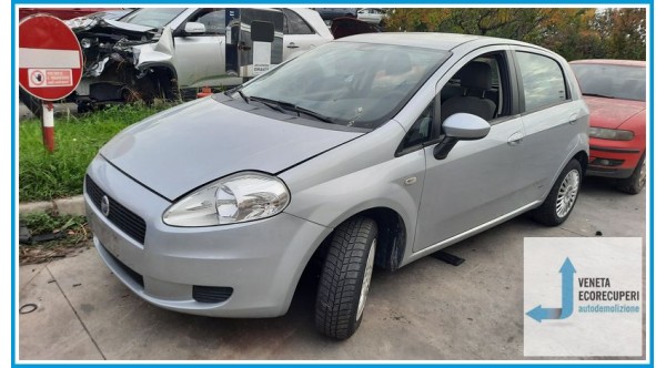 FIAT GRANDE PUNTO 2Y del 2006 parti usate e ricambi