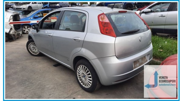 FIAT GRANDE PUNTO 2Y del 2006 parti usate e ricambi