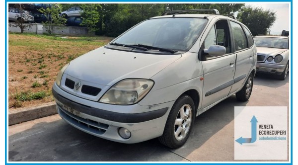 RENAULT SCENIC  del 2000 parti usate e ricambi