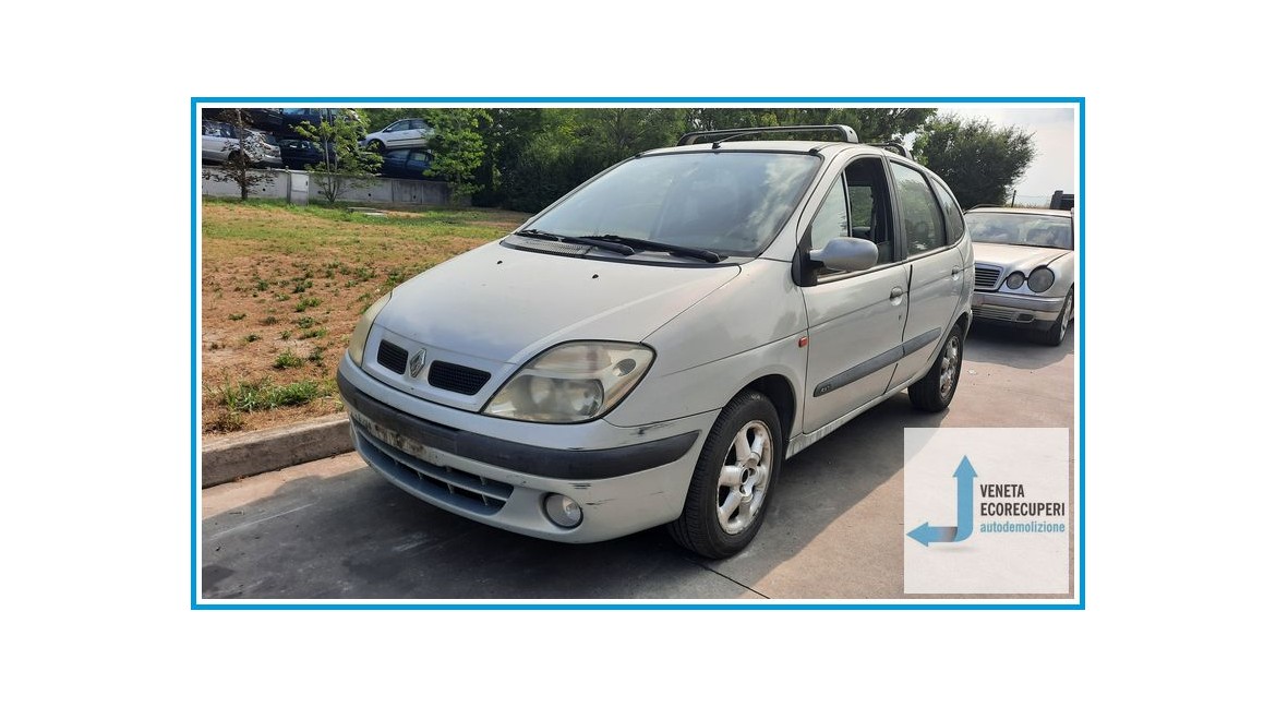 RENAULT SCENIC  del 2000 parti usate e ricambi