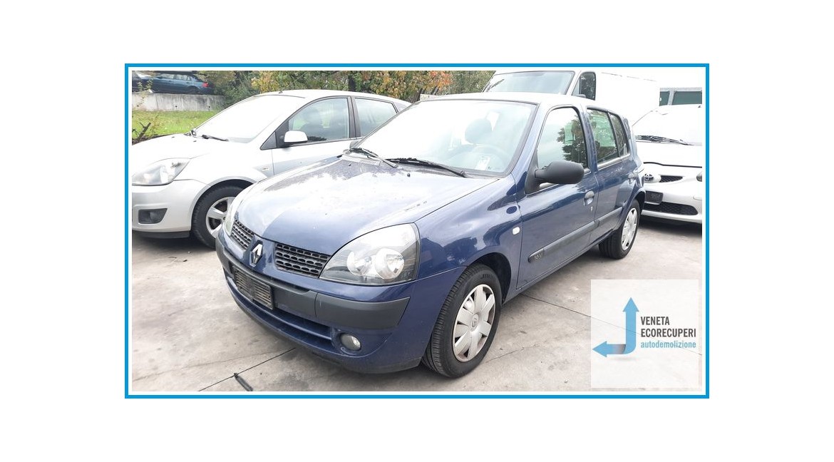 RENAULT CLIO 2a Serie  del 2003 parti usate e ricambi
