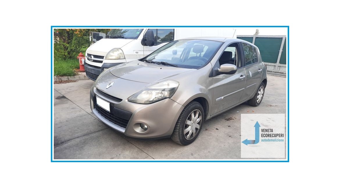 RENAULT CLIO 3a Serie  del 2010 parti usate e ricambi