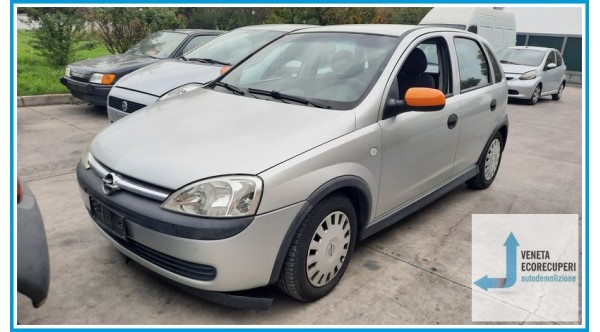OPEL CORSA X01 del 2002 parti usate e ricambi