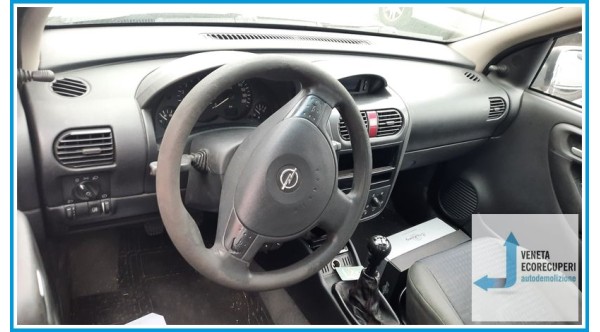 OPEL CORSA X01 del 2002 parti usate e ricambi