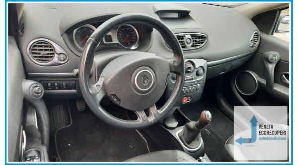 RENAULT CLIO 3a Serie  del 2007 parti usate e ricambi