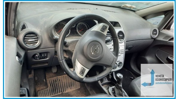 OPEL CORSA S07 del 2011 parti usate e ricambi
