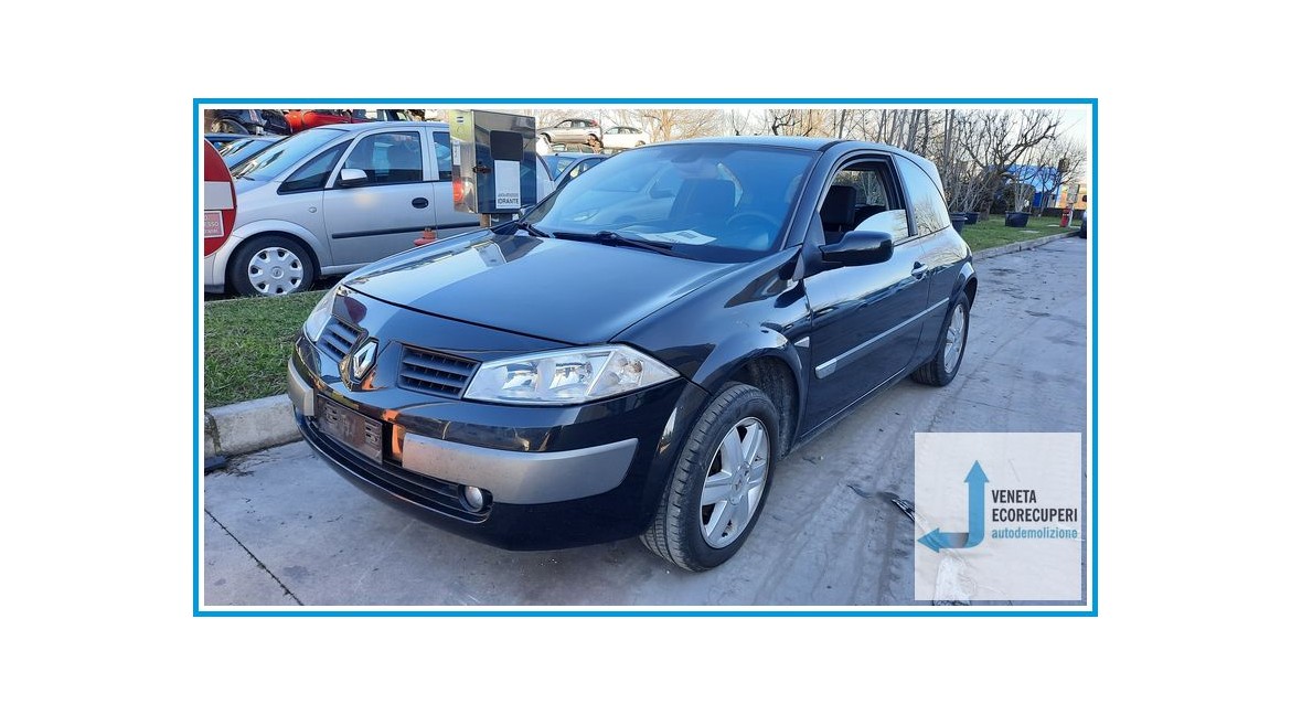 RENAULT MEGANE 2a Serie  del 2003 parti usate e ricambi