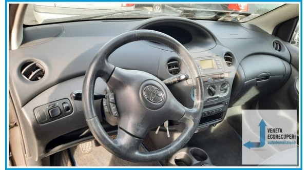 TOYOTA YARIS FRP del 2005 parti usate e ricambi