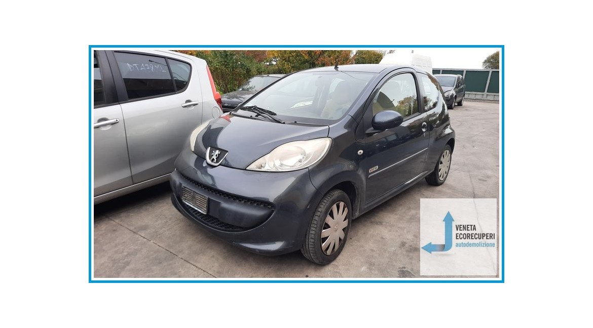 PEUGEOT 107  del 2008 parti usate e ricambi