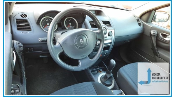 RENAULT MEGANE 2a Serie  del 2003 parti usate e ricambi