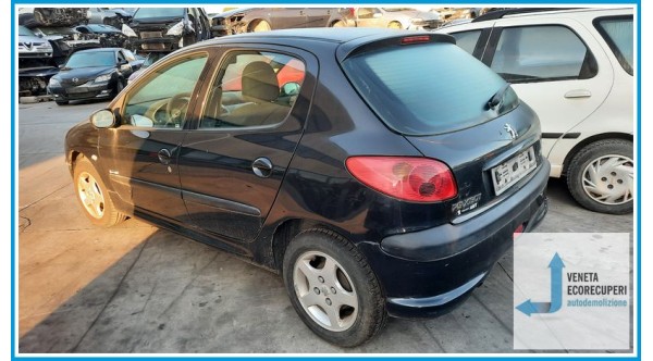 PEUGEOT 206  del 2004 parti usate e ricambi