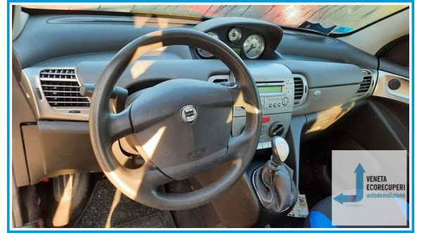 LANCIA YPSILON TE del 2006 parti usate e ricambi