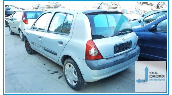 RENAULT CLIO 2a Serie  del 2002 parti usate e ricambi