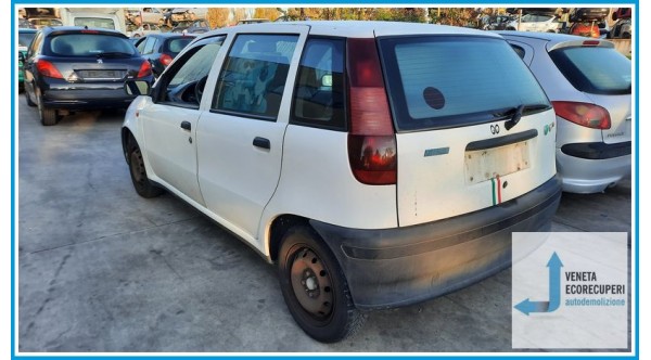 FIAT PUNTO 1a Serie  del 1998 parti usate e ricambi